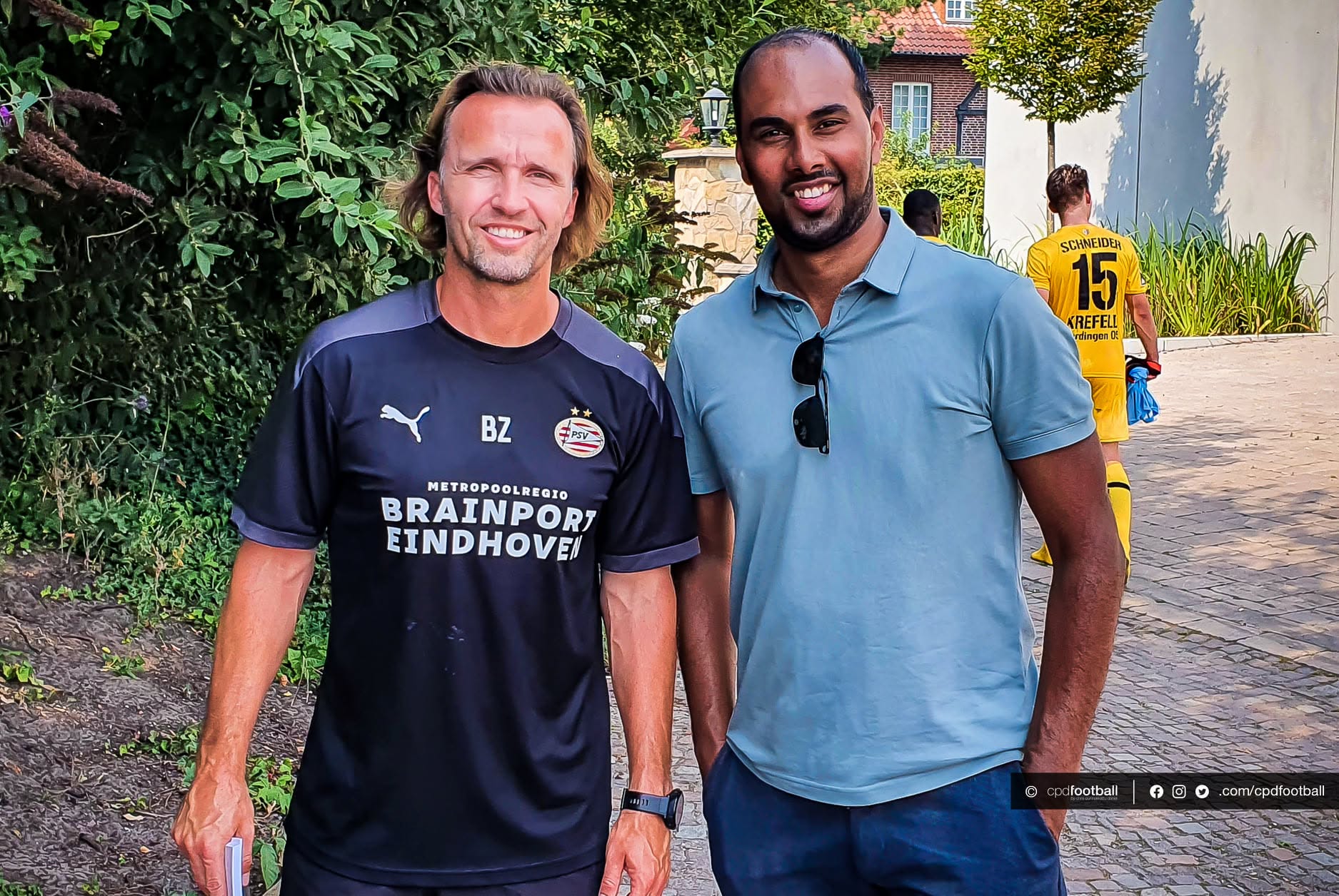 Chris Punnakkattu Daniel meeting former Netherlands, Barcelona and Liverpool star Boudewijn Zenden.