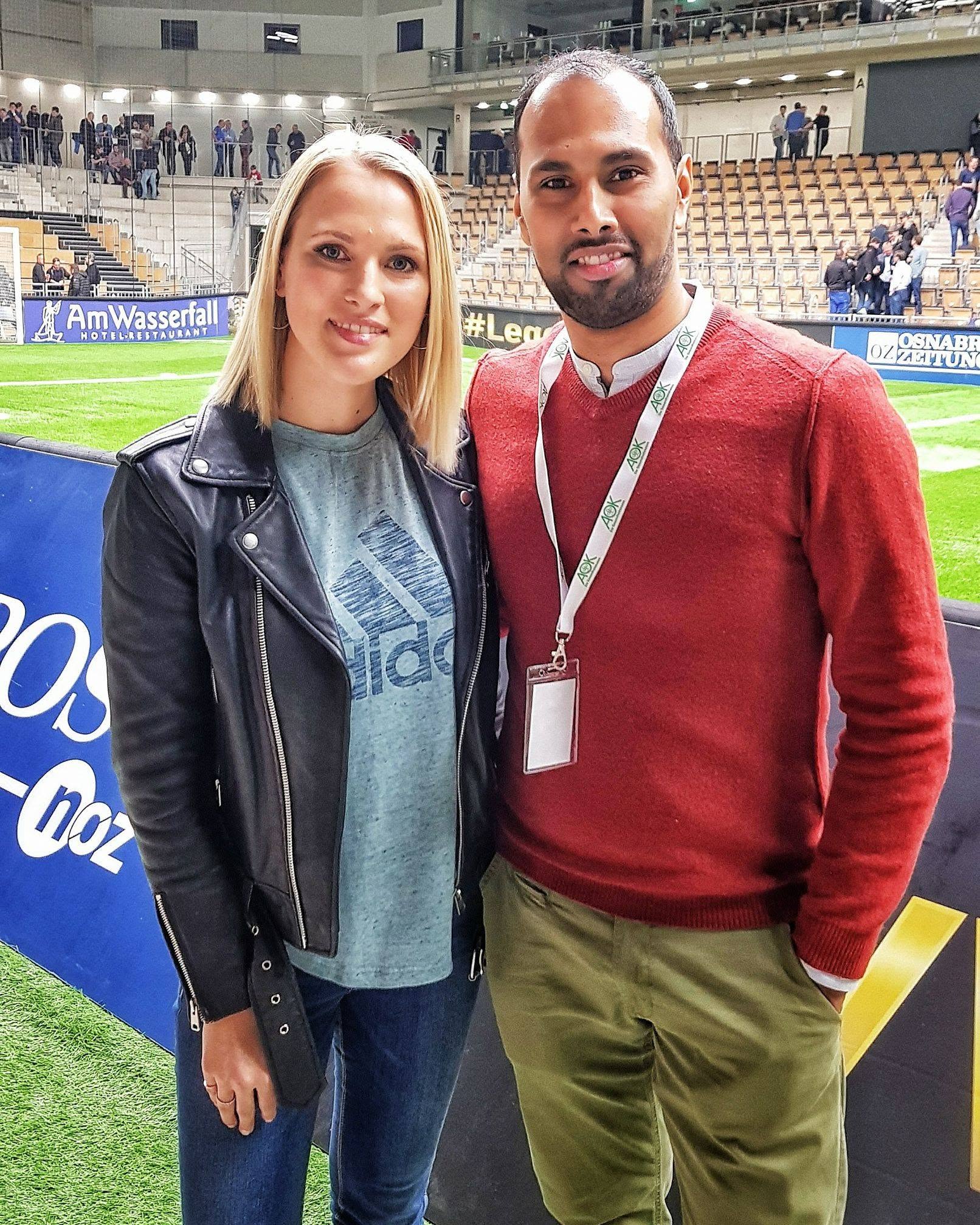 Chris Punnakkattu Daniel alongside Sport1 host Ruth Hofmann during the Budenzauber Emsland tournament in Lingen.